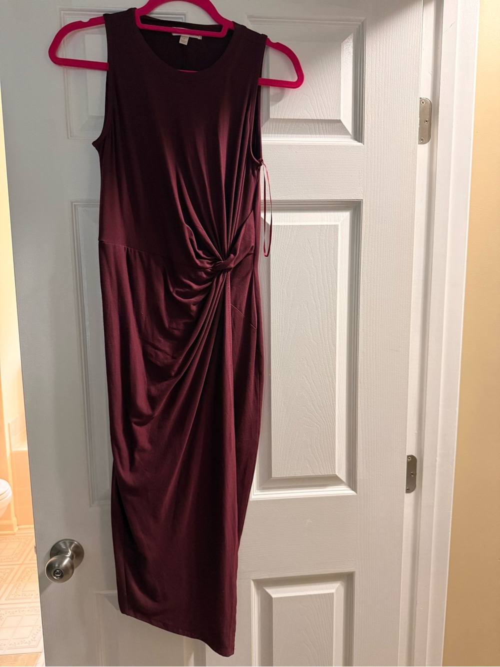 Sleeveless Knot-Detail Midi Dress in Deep Burgundy